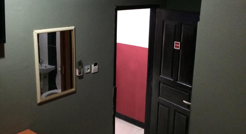 Hollywood Hotel Dżakarta Zewnętrze zdjęcie