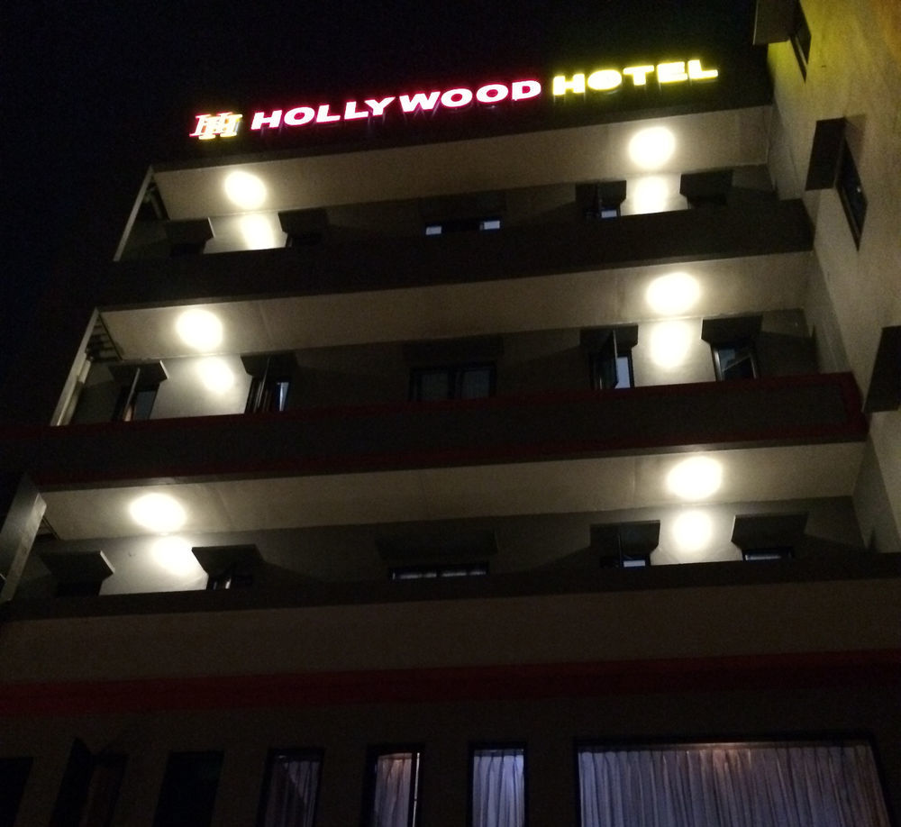 Hollywood Hotel Dżakarta Zewnętrze zdjęcie